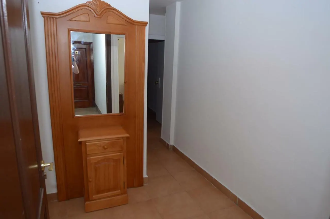 Big Room In Heart Dowtown Malaga Homestay